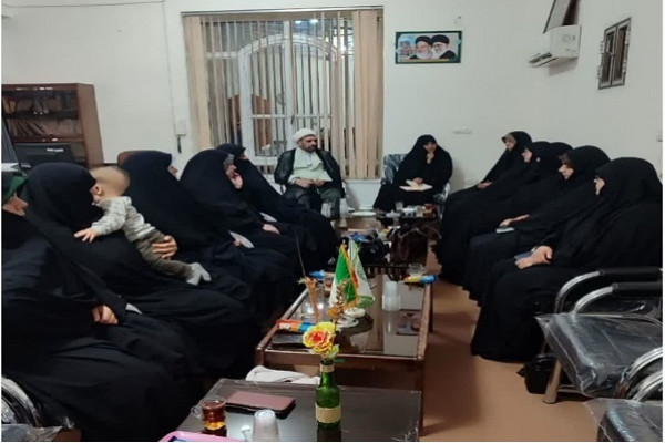 لزوم تقویت نقش بانوان و نهاد خانواده در عرصههای فرهنگی