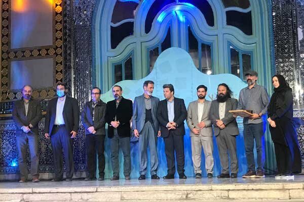 در حوزه هنری و در نخستین شب هفته هنر انقلاب؛