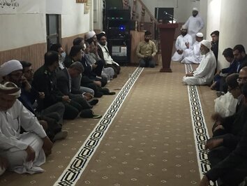 مراسم «آیین برادری» در حوزه علمیه اهل سنت قشم برگزار شد