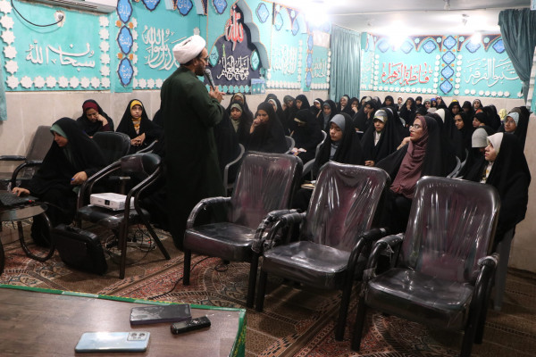 آغاز به کار رویداد تشکیلاتی دختران حاج قاسم سلیمانی در بندرعباس