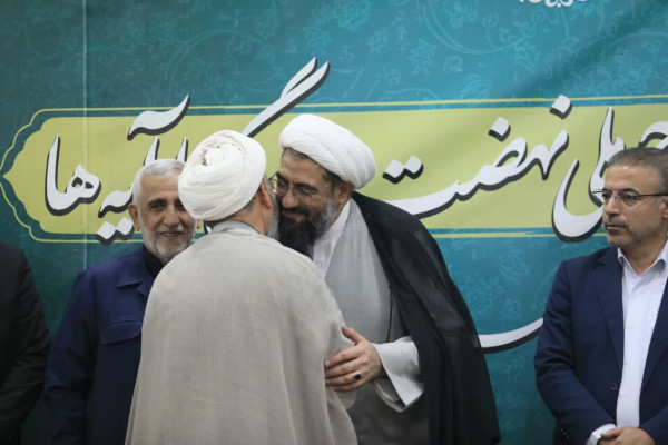با حضور قاری بین المللی قرآن کریم و داور برنامه محفل، حاج احمدابوالقاسمی برگزار شد؛