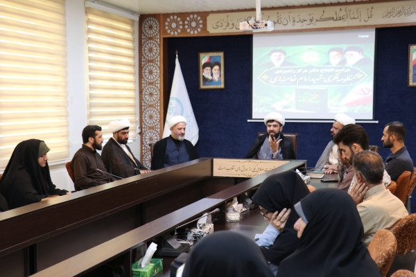 انس با منظومه فکری امامین انقلاب، مسیر پیشرفت کشور را شتاب می‌بخشد